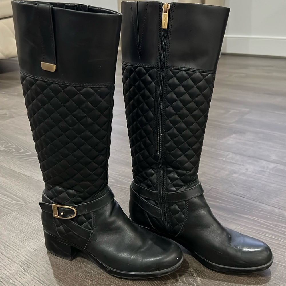 Leather boots